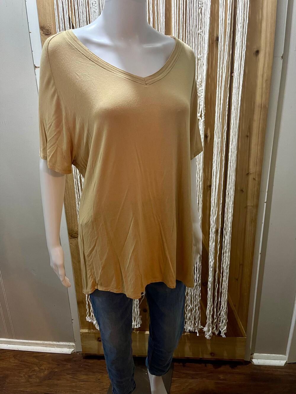 NWOT BUTTERY SOFT Mustard Yellow V Neck Short Sleeve Oversized Tunic Top L
